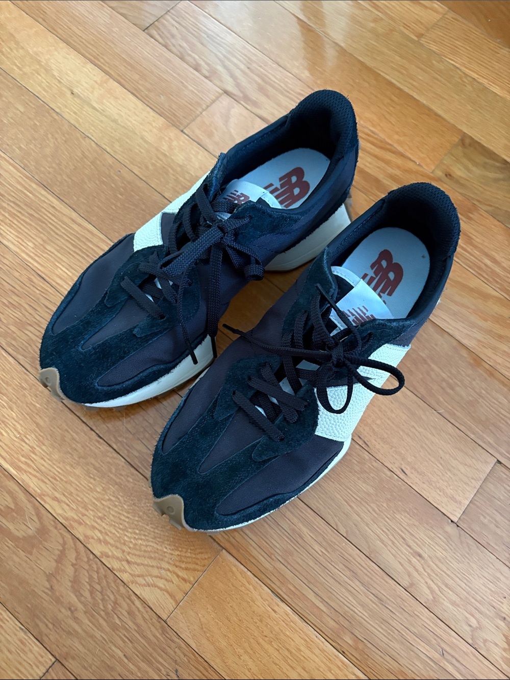 New Balance 327 Black & White Sneakers - Picture 3 of 4